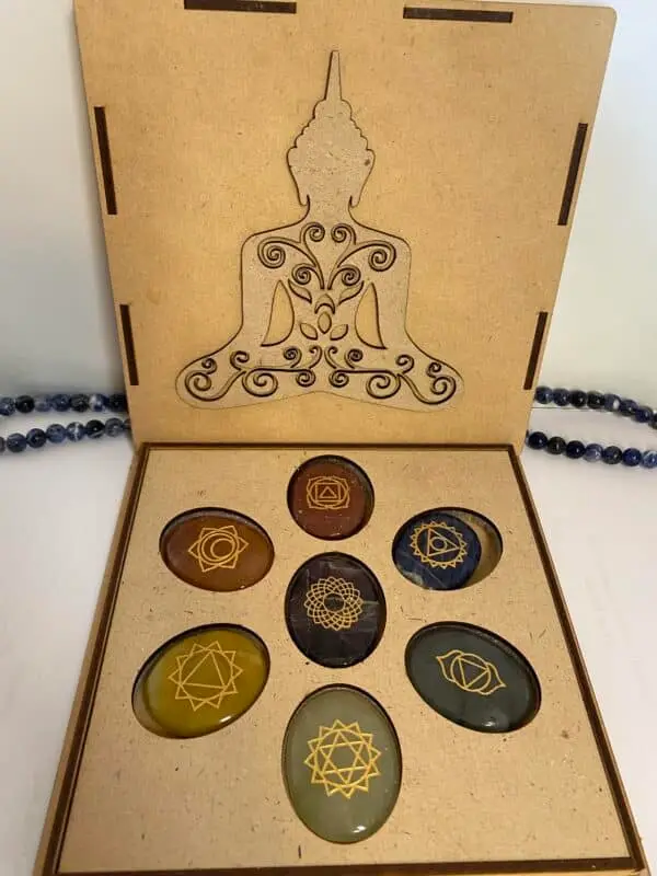 Chakra sæt med yoga