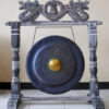 Medium Gong i stativ - 35 cm - Sort gong med drage